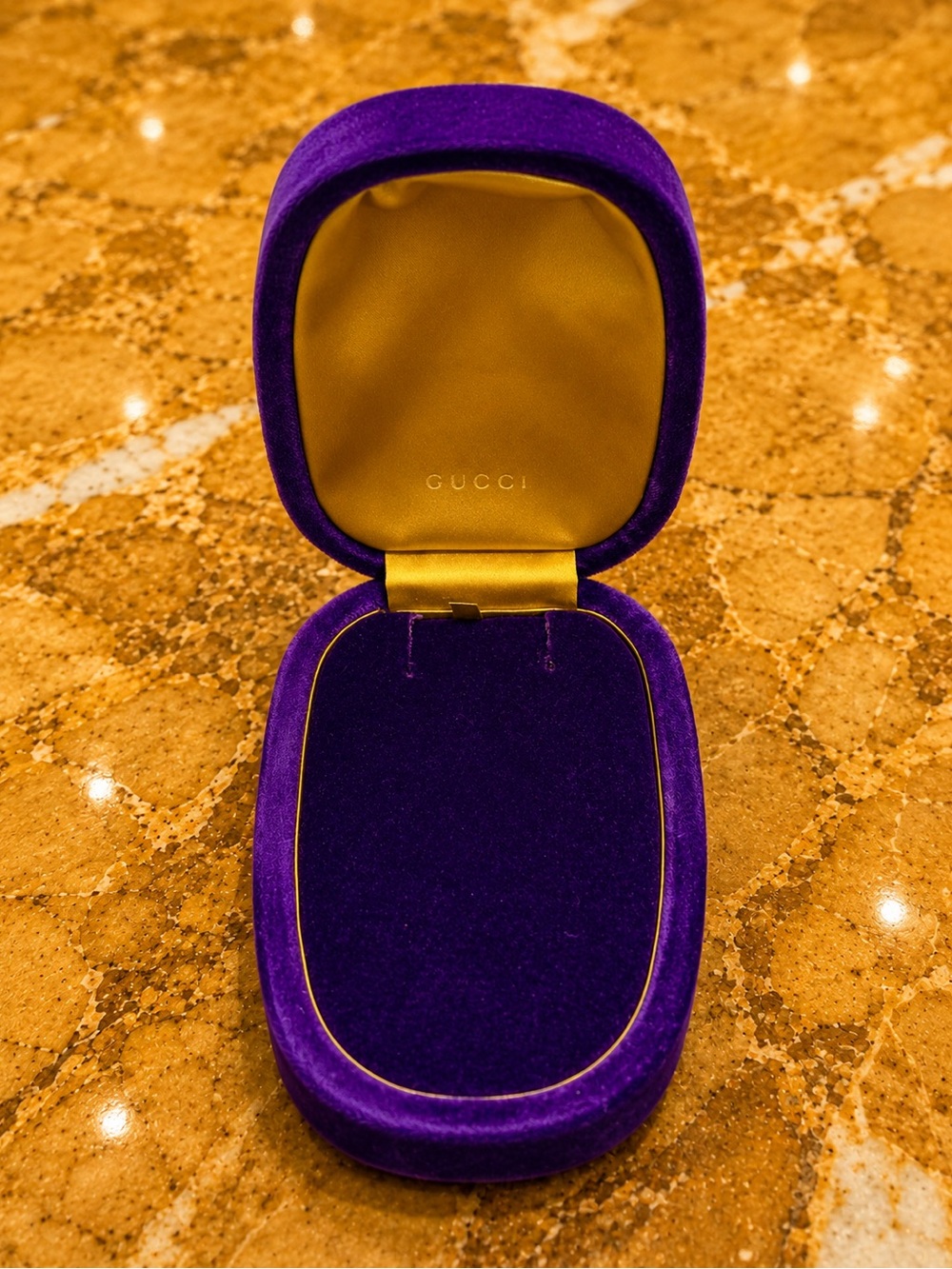 GUCCI PURPLE VELVET JEWELRY PRESENTATION BOX VINTAGE LUX COLLECTIBLE AUTHENTIC